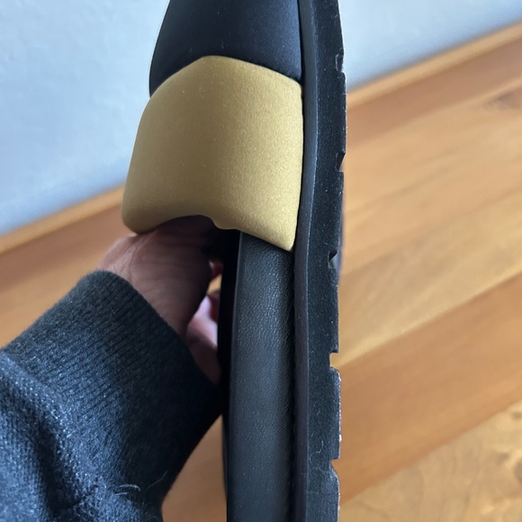 Freda Salvador X Left on Friday Collab Slides size 10 - Picture 10 of 12